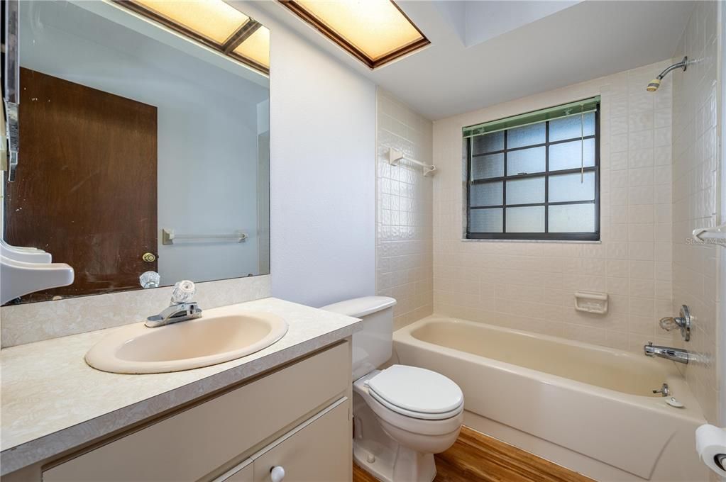 En Venta: $220,000 (2 camas, 2 baños, 1280 Pies cuadrados)