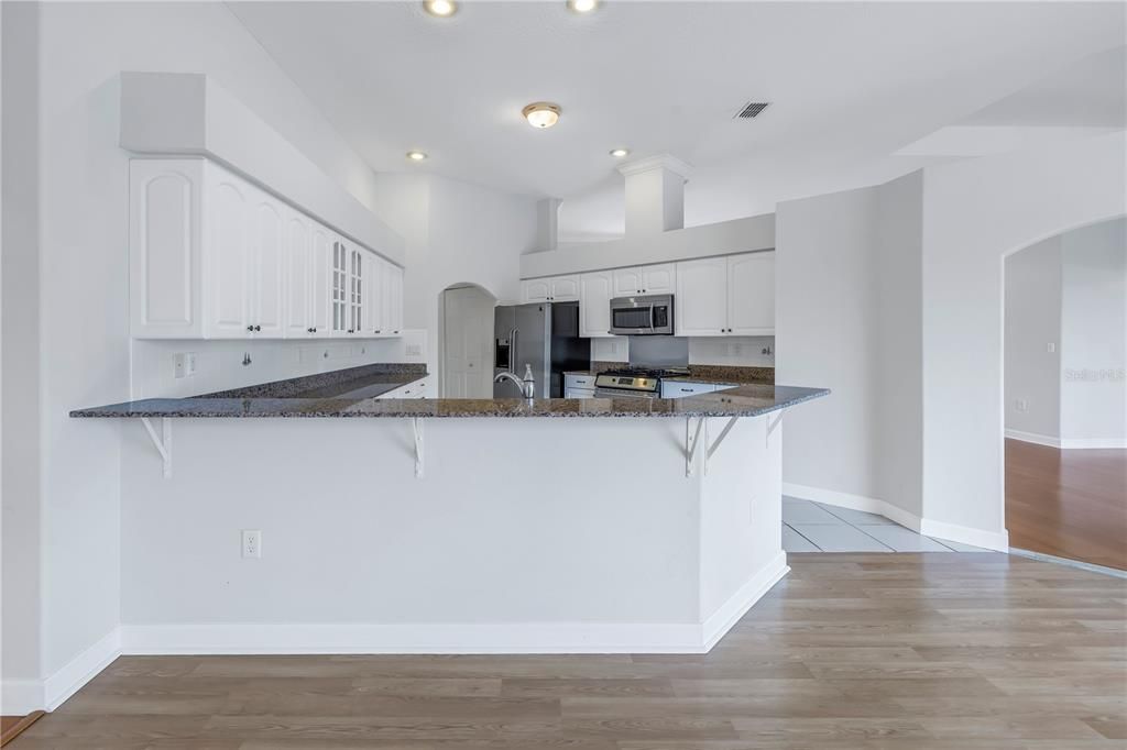 For Sale: $775,000 (4 beds, 3 baths, 2633 Square Feet)