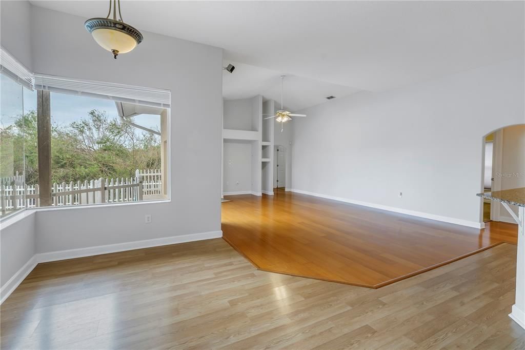 For Sale: $775,000 (4 beds, 3 baths, 2633 Square Feet)