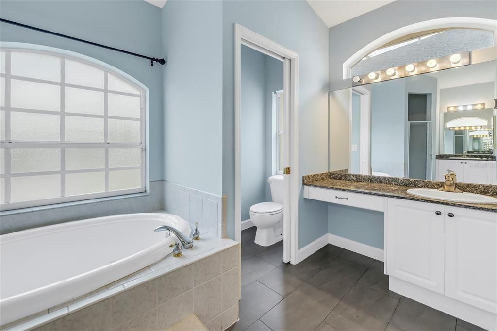 For Sale: $775,000 (4 beds, 3 baths, 2633 Square Feet)