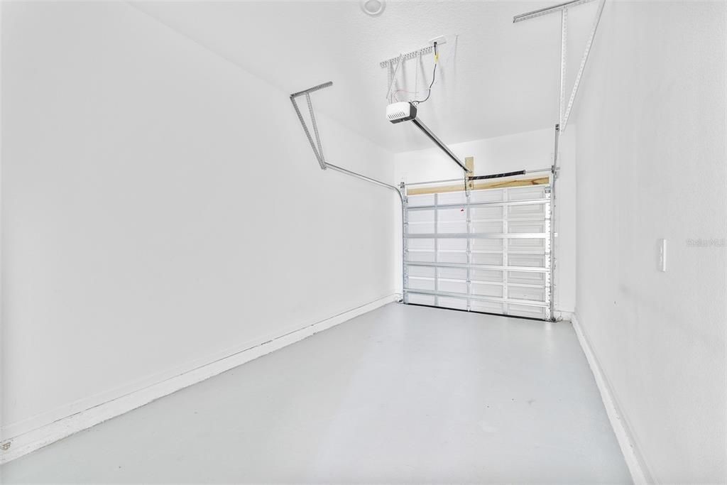 For Rent: $2,150 (3 beds, 2 baths, 1848 Square Feet)