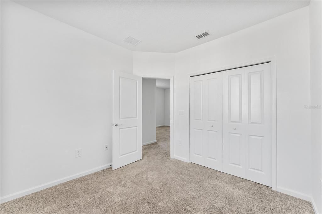 For Rent: $2,150 (3 beds, 2 baths, 1848 Square Feet)