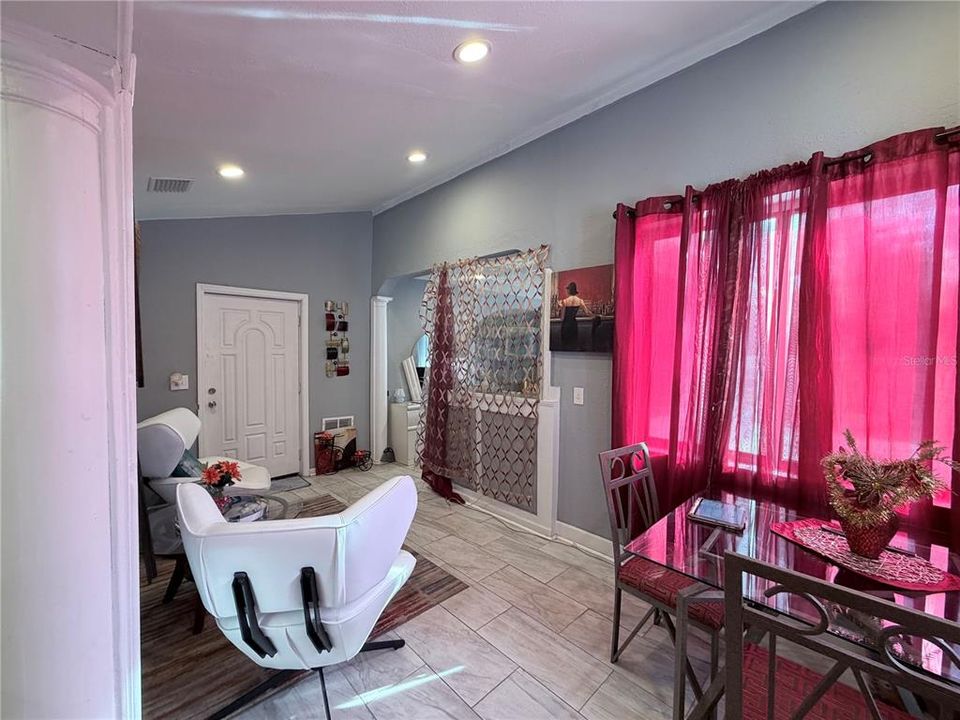 На продажу: $450,000 (3 спален, 3 ванн, 1684 Квадратных фут)