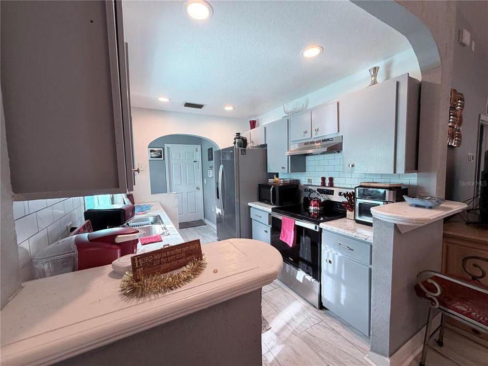 На продажу: $450,000 (3 спален, 3 ванн, 1684 Квадратных фут)