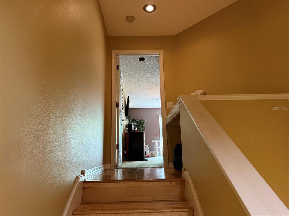 En Venta: $385,000 (3 camas, 3 baños, 2357 Pies cuadrados)