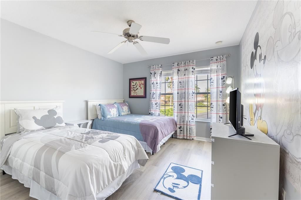 For Sale: $394,900 (4 beds, 3 baths, 1884 Square Feet)