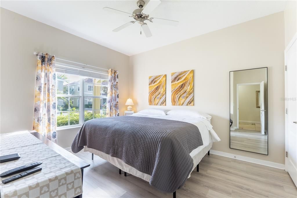 For Sale: $394,900 (4 beds, 3 baths, 1884 Square Feet)