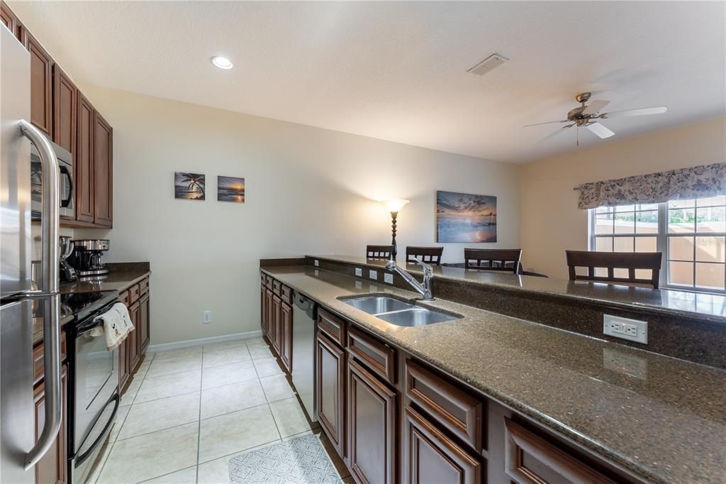 For Sale: $394,900 (4 beds, 3 baths, 1884 Square Feet)