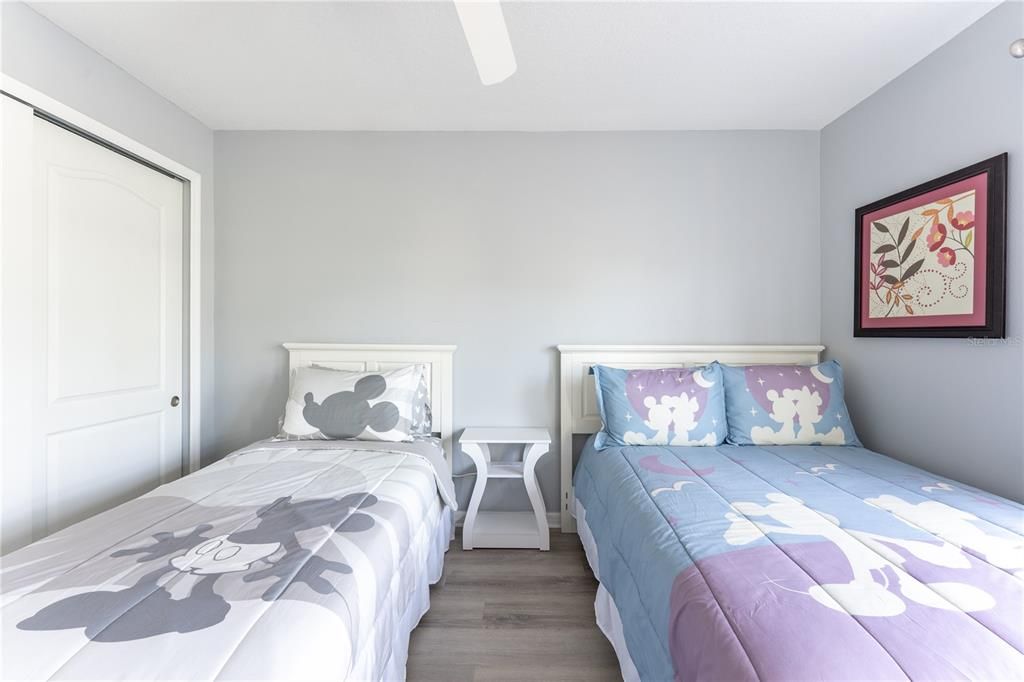 For Sale: $394,900 (4 beds, 3 baths, 1884 Square Feet)