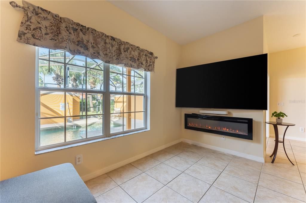 For Sale: $394,900 (4 beds, 3 baths, 1884 Square Feet)