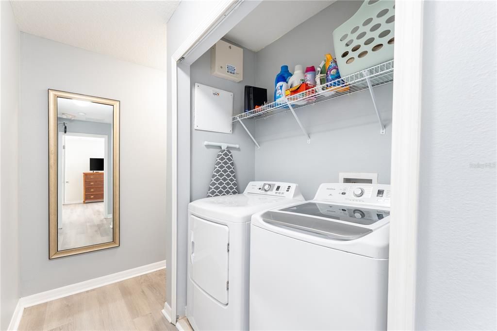 For Sale: $394,900 (4 beds, 3 baths, 1884 Square Feet)