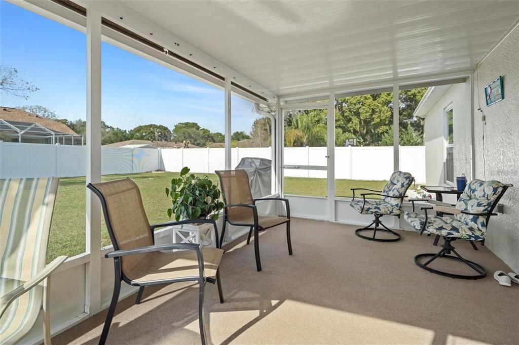 For Sale: $299,900 (3 beds, 2 baths, 1398 Square Feet)