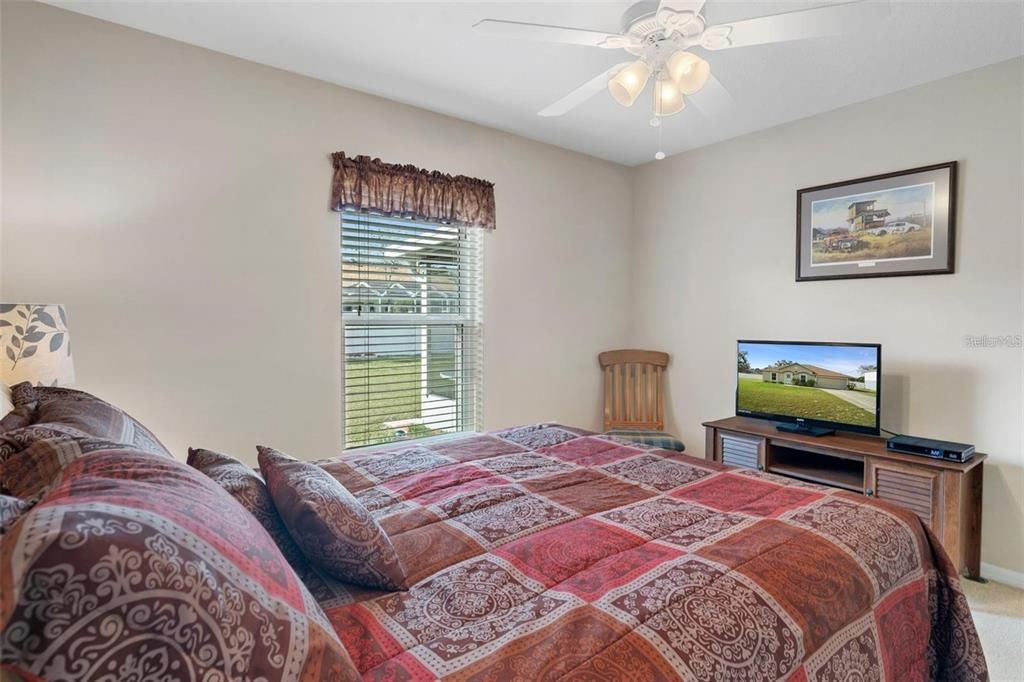 For Sale: $299,900 (3 beds, 2 baths, 1398 Square Feet)