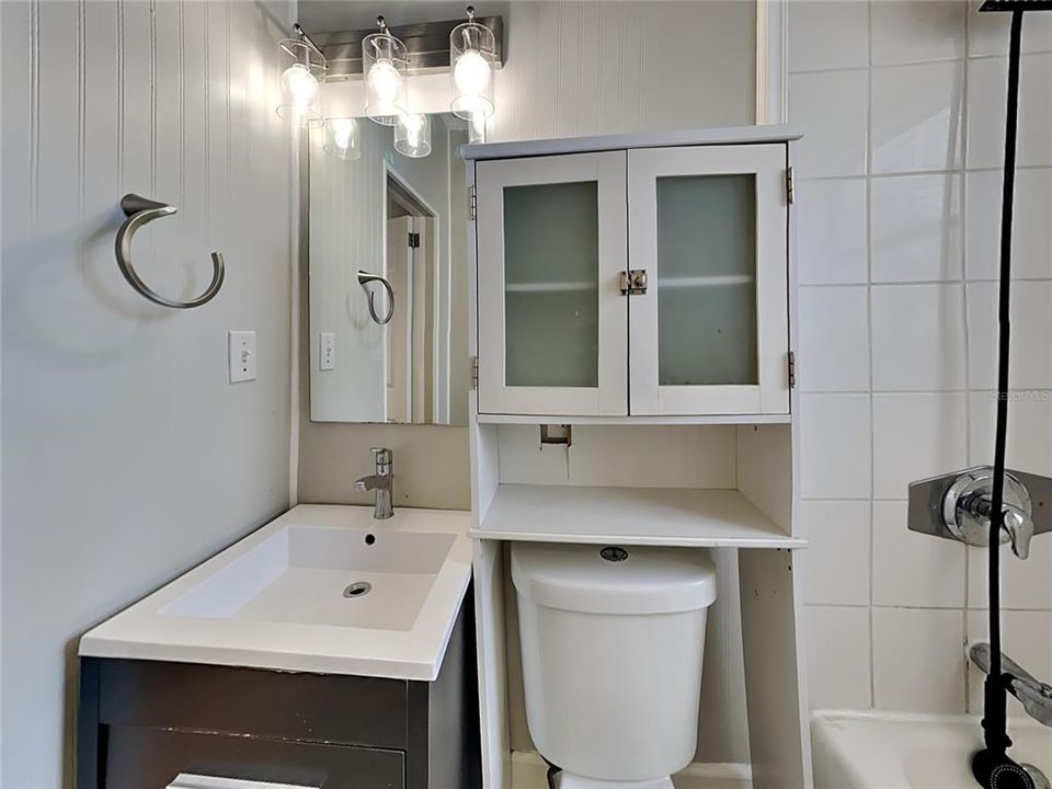 For Rent: $1,700 (3 beds, 2 baths, 1197 Square Feet)