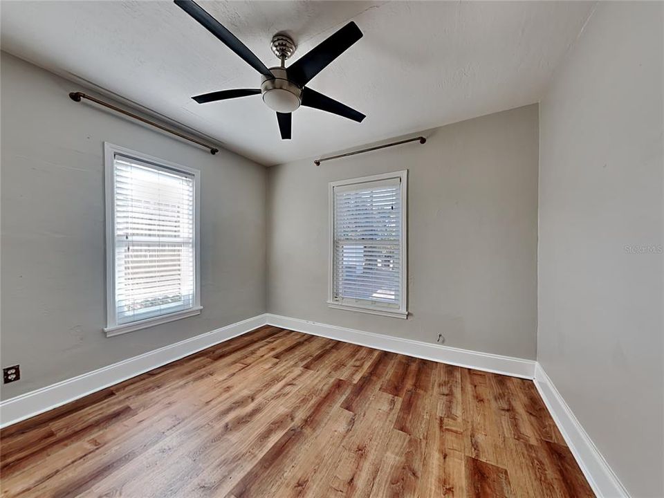 For Rent: $1,700 (3 beds, 2 baths, 1197 Square Feet)