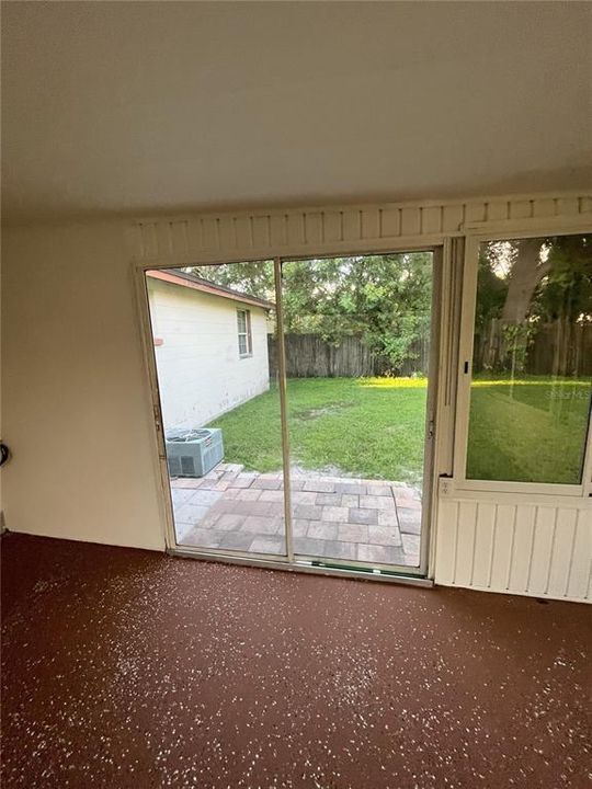 出租: $1,675 (3 贝兹, 1 浴室, 1200 平方英尺)