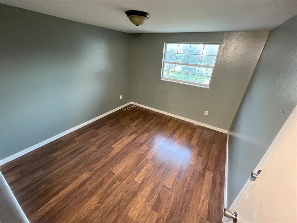 出租: $1,675 (3 贝兹, 1 浴室, 1200 平方英尺)