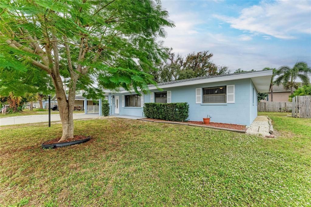 For Sale: $419,000 (3 beds, 2 baths, 1144 Square Feet)