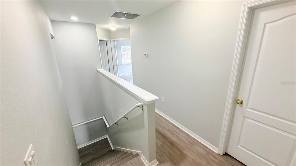 На продажу: $409,900 (4 спален, 2 ванн, 2048 Квадратных фут)