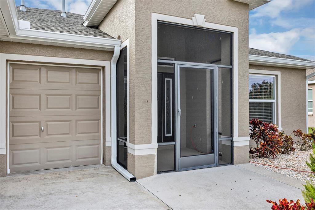 For Sale: $460,000 (3 beds, 2 baths, 2001 Square Feet)