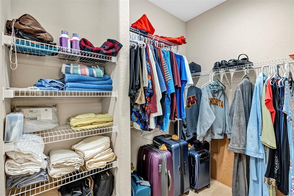 For Sale: $460,000 (3 beds, 2 baths, 2001 Square Feet)