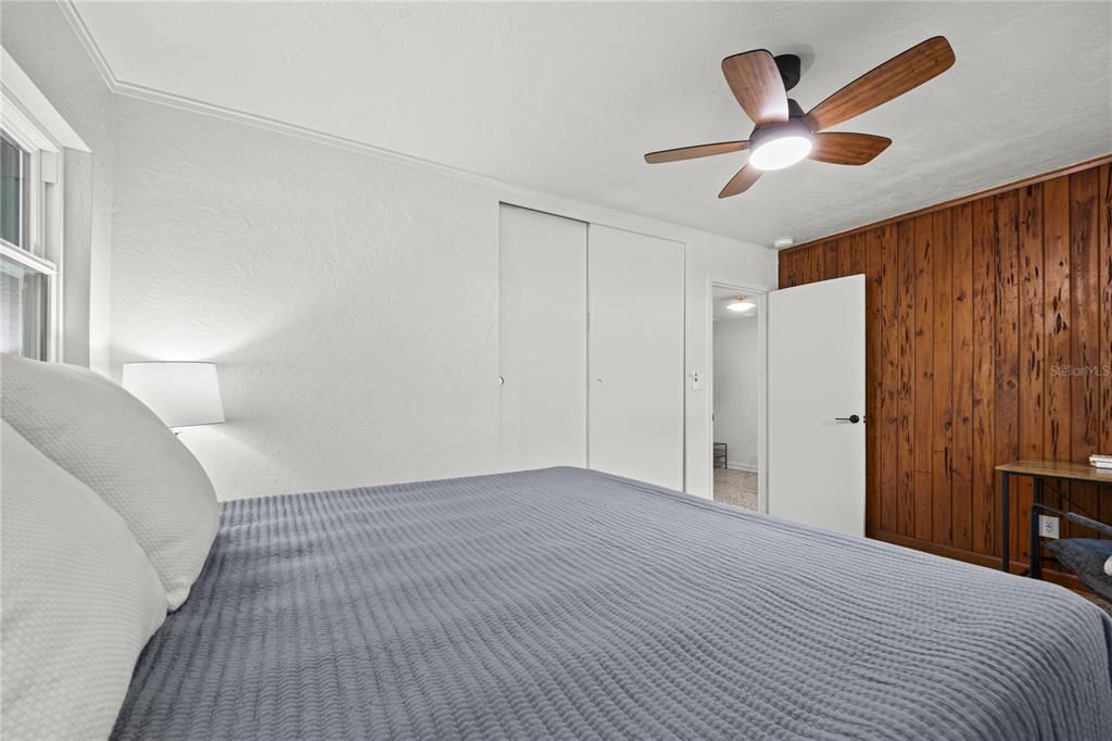 For Sale: $265,000 (2 beds, 1 baths, 1104 Square Feet)