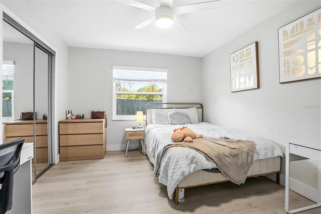 待售: $299,000 (3 贝兹, 2 浴室, 1199 平方英尺)