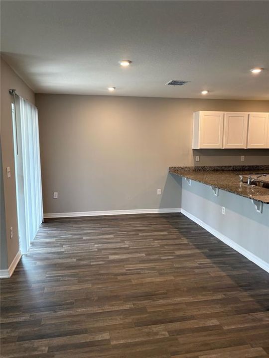 En Renta: $1,999 (4 camas, 2 baños, 1666 Pies cuadrados)