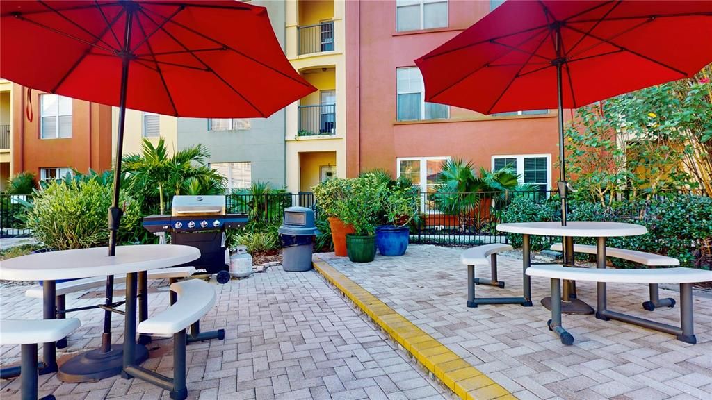 待售: $379,000 (2 贝兹, 2 浴室, 1206 平方英尺)