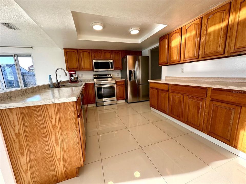 For Sale: $279,000 (2 beds, 2 baths, 1268 Square Feet)