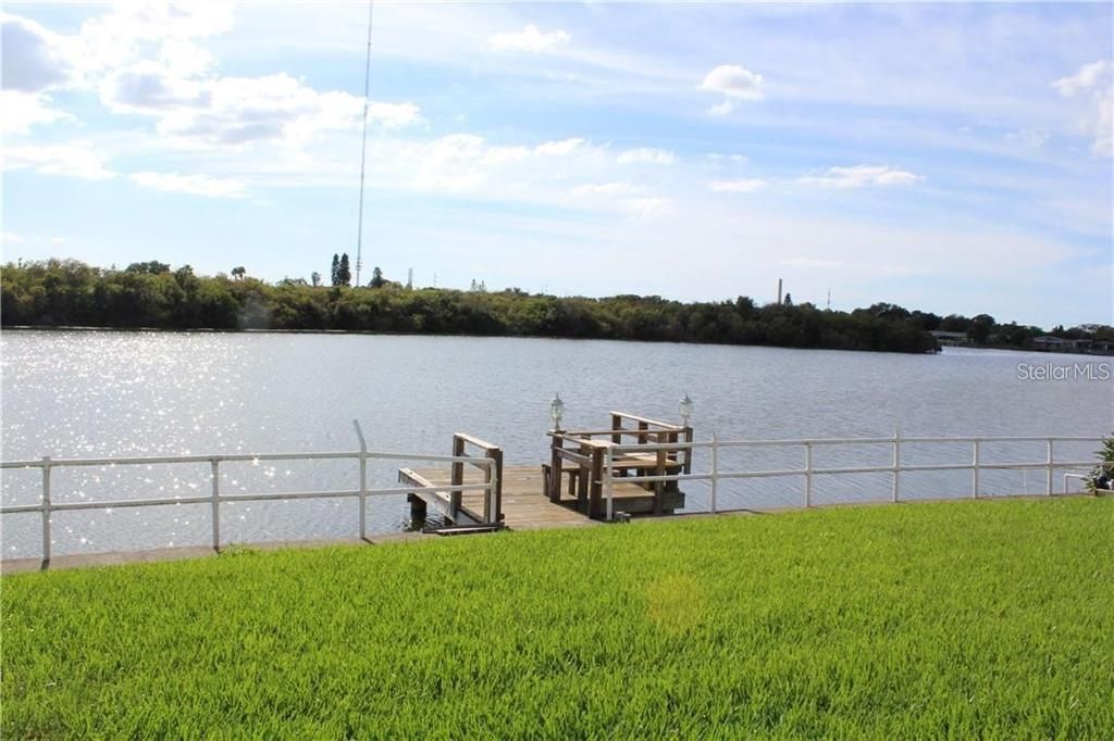 For Sale: $279,000 (2 beds, 2 baths, 1268 Square Feet)