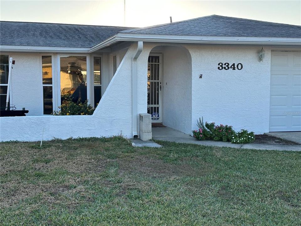 For Sale: $279,000 (2 beds, 2 baths, 1268 Square Feet)