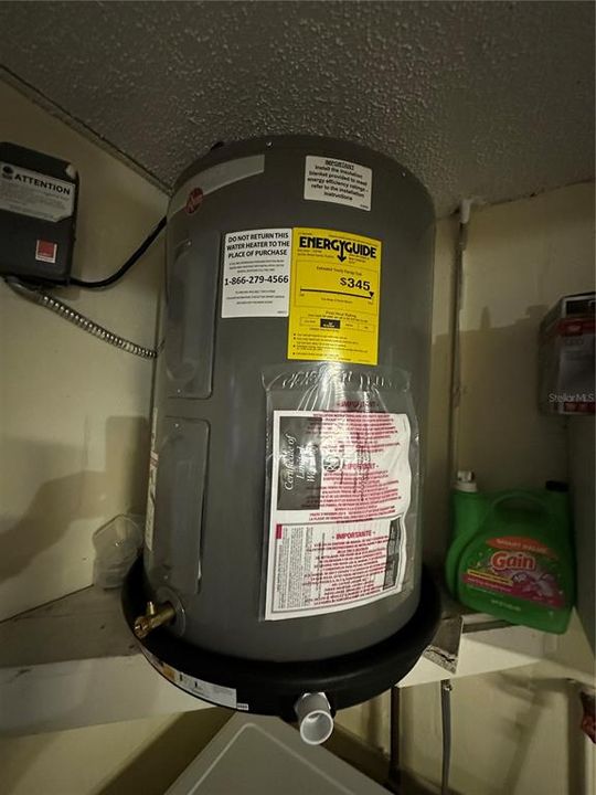 For Sale: $279,000 (2 beds, 2 baths, 1268 Square Feet)