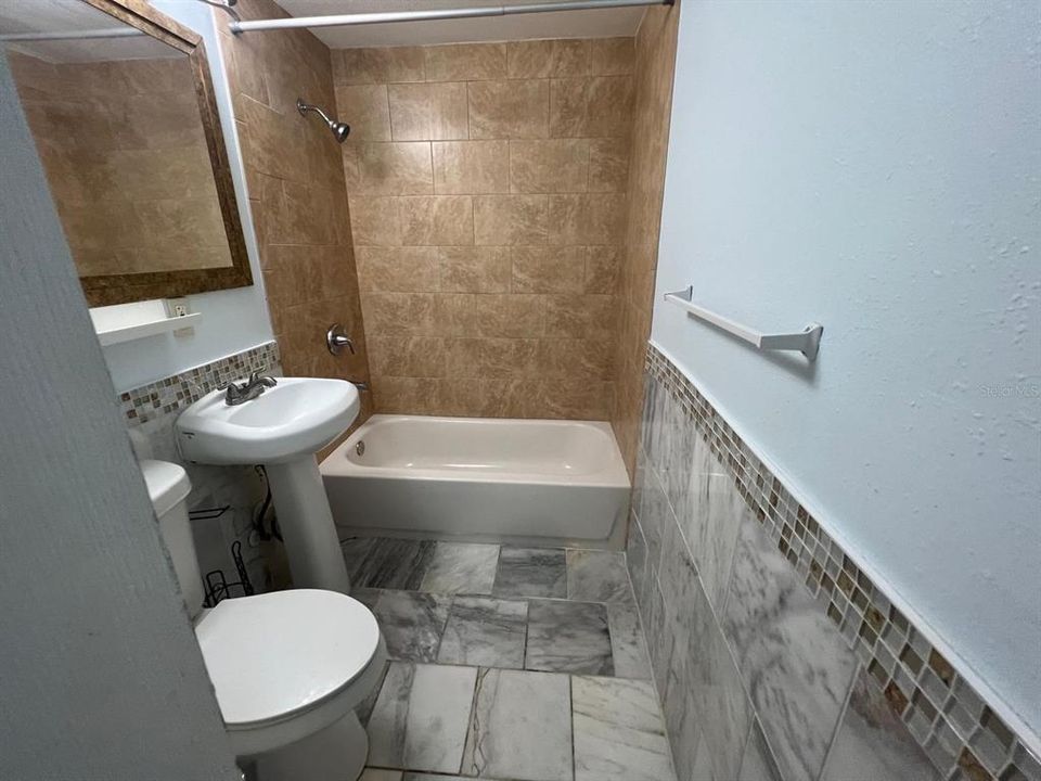 For Rent: $2,150 (3 beds, 2 baths, 1138 Square Feet)