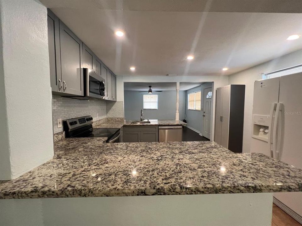 For Rent: $2,150 (3 beds, 2 baths, 1138 Square Feet)