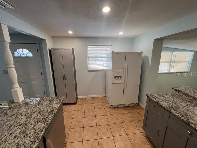 For Rent: $2,150 (3 beds, 2 baths, 1138 Square Feet)