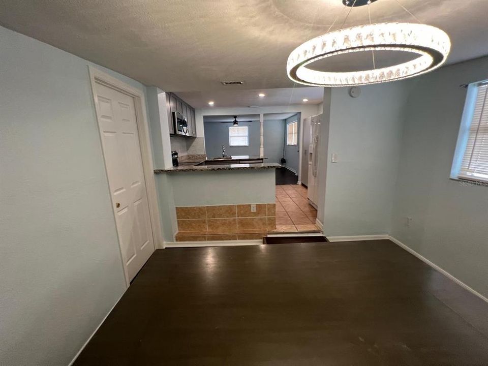 For Rent: $2,150 (3 beds, 2 baths, 1138 Square Feet)