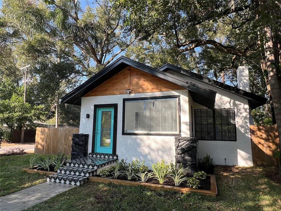 For Rent: $4,500 (3 beds, 2 baths, 1351 Square Feet)