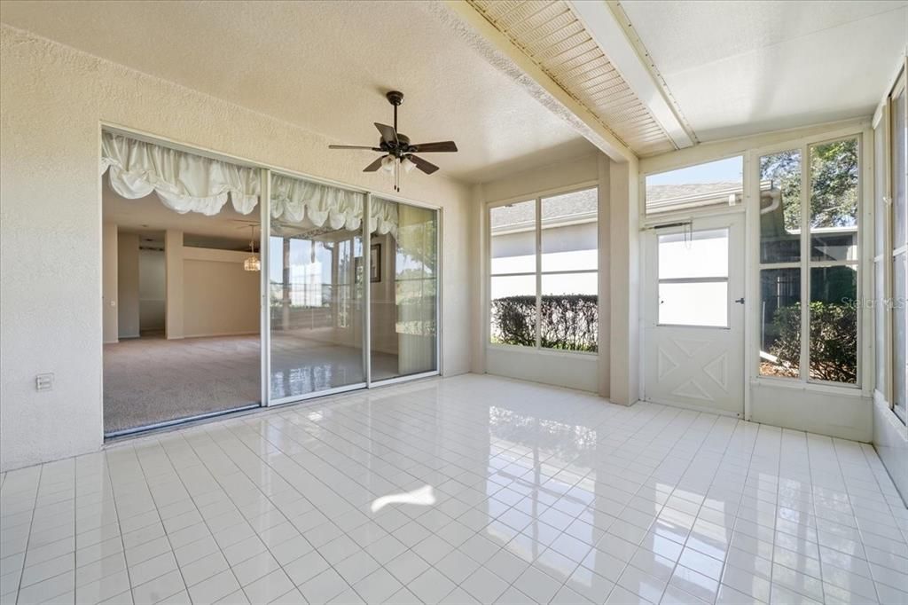 待售: $279,900 (2 贝兹, 2 浴室, 1644 平方英尺)