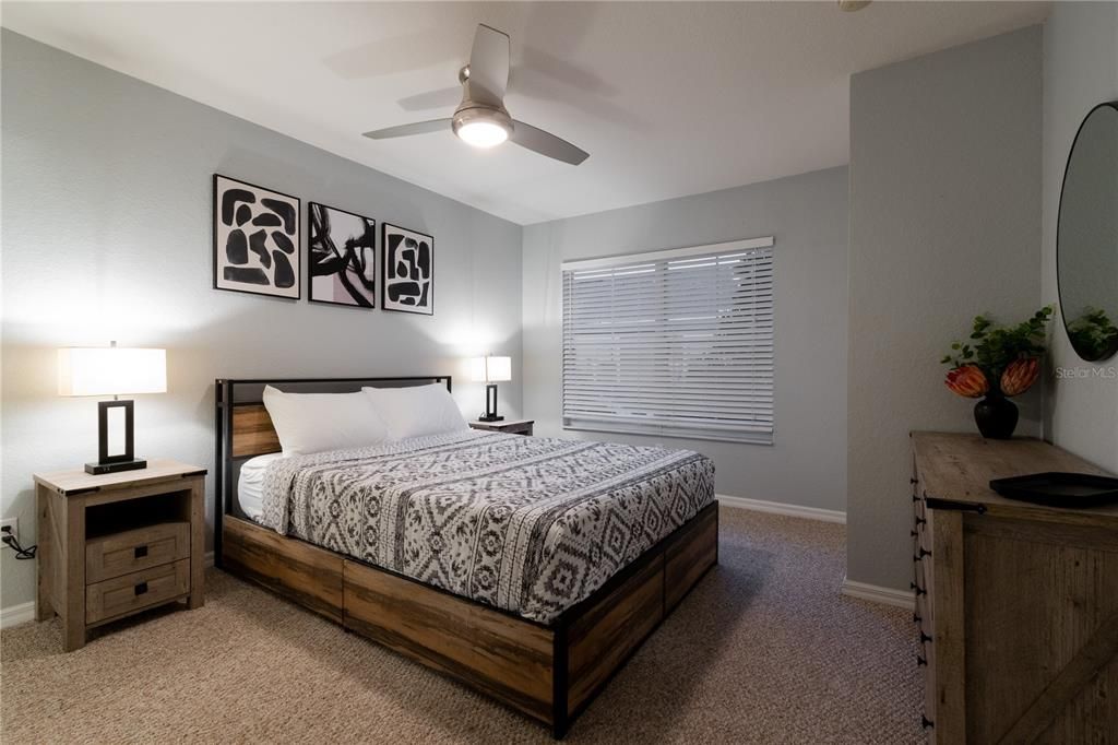 На продажу: $249,900 (4 спален, 3 ванн, 1470 Квадратных фут)