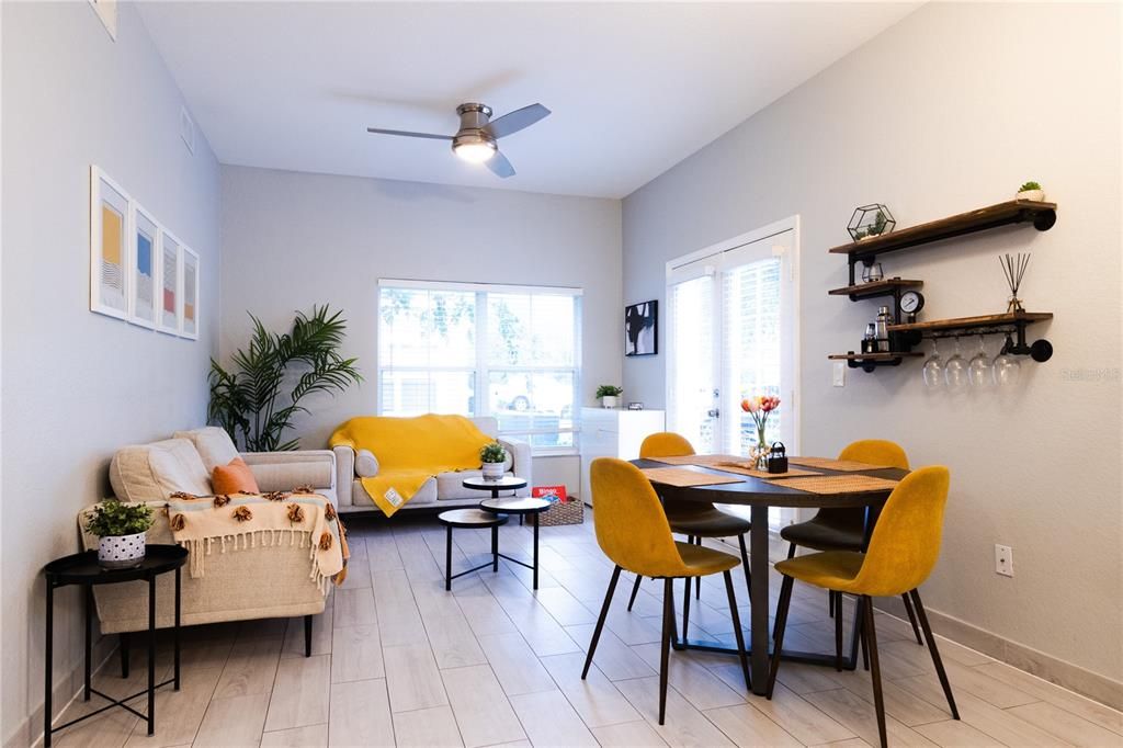 На продажу: $249,900 (4 спален, 3 ванн, 1470 Квадратных фут)