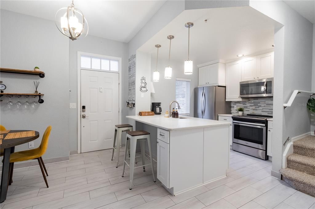 На продажу: $249,900 (4 спален, 3 ванн, 1470 Квадратных фут)