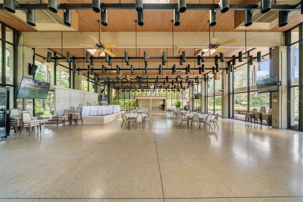 待售: $235,000 (2 贝兹, 2 浴室, 1044 平方英尺)