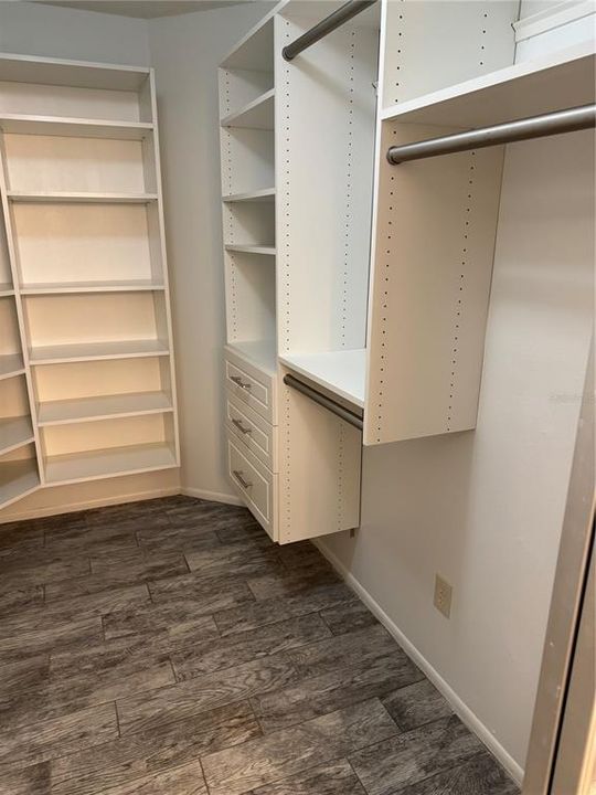 For Rent: $1,700 (2 beds, 2 baths, 1075 Square Feet)