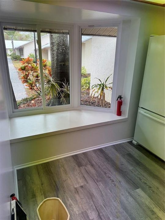 For Rent: $1,700 (2 beds, 2 baths, 1075 Square Feet)