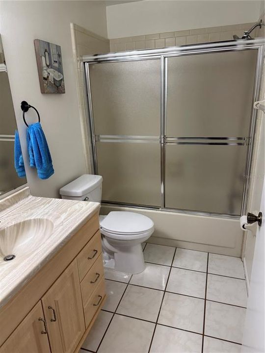 For Rent: $1,700 (2 beds, 2 baths, 1075 Square Feet)