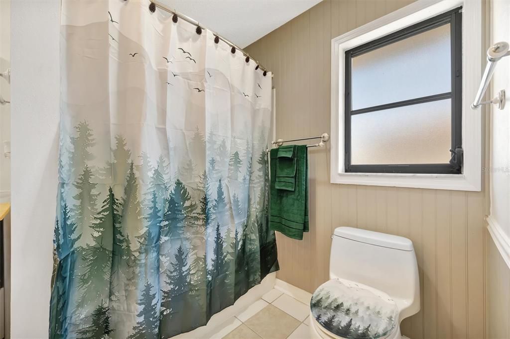 待售: $349,000 (3 贝兹, 2 浴室, 1680 平方英尺)