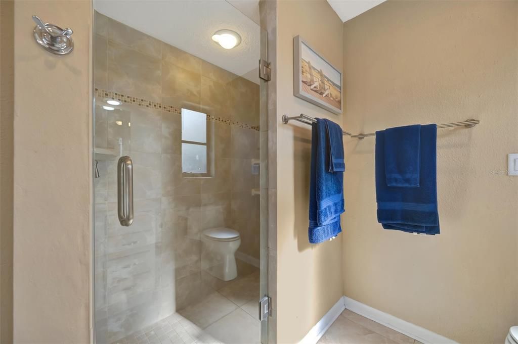 待售: $349,000 (3 贝兹, 2 浴室, 1680 平方英尺)