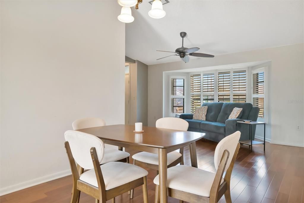 待售: $349,000 (3 贝兹, 2 浴室, 1680 平方英尺)