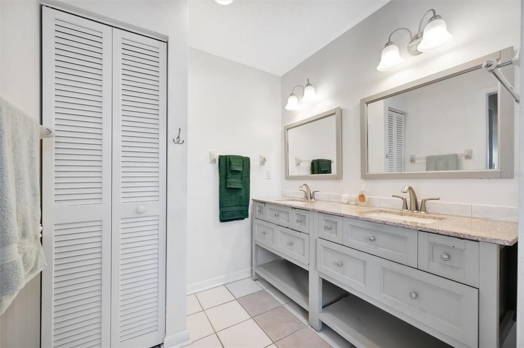 待售: $349,000 (3 贝兹, 2 浴室, 1680 平方英尺)